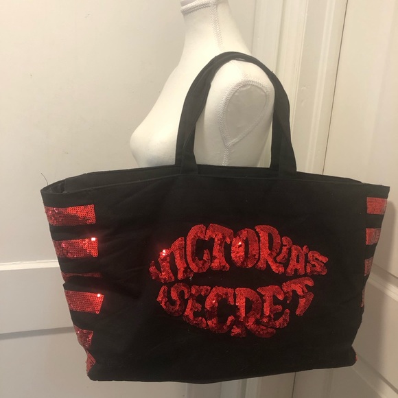 Victoria’s Secret ladies overnight bag gym bag shoulder bag - Picture 1 of 6